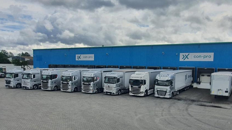 Firmengebaeude CON PRO mit LKW