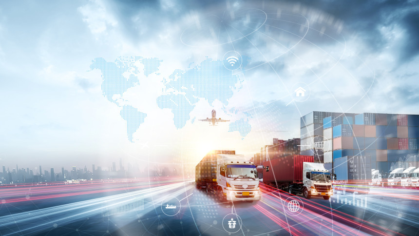 Eine Bildercollage in dem eine Skyline, LKWs, Flugzeug´und Schiffcontainer zusehen sind. Drüber ist ganz blass ein Globus angedeutet